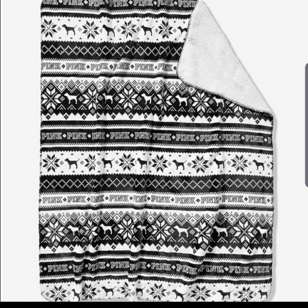 Victoria secret sherpa blanket